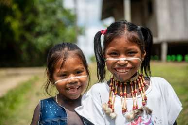 Kinder aus dem Amazonas