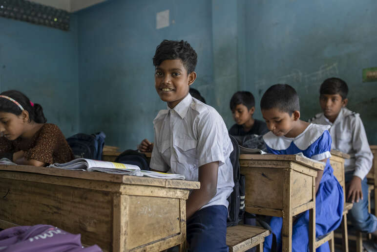 ...nun kann er aber in die Schule...