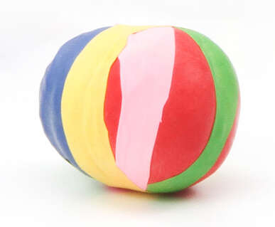 Ball aus farbigen Ballons
